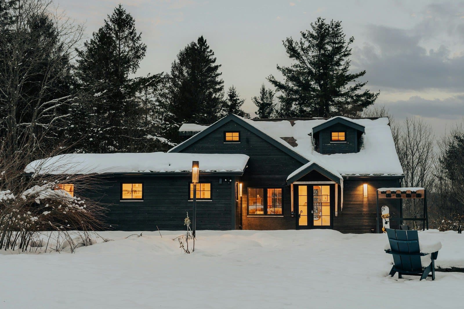 Snow, Sleet, and Storms: Why Homeowners Insurance in Bellevue is a Must