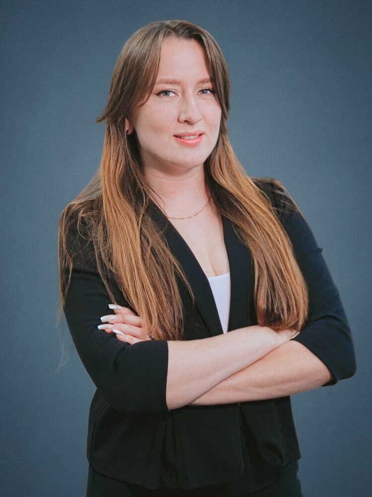 Liza, Customer Service Manager at Absolute Insurance Solutions in Kirkland, WA