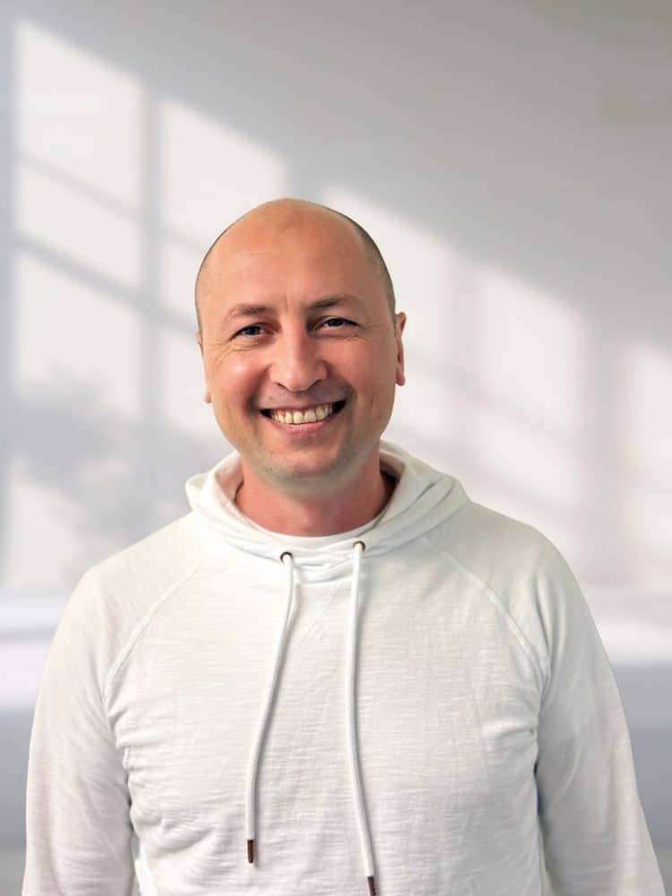Max, Insurance Agent at Absolute Insurance Solutions in Kirkland, WA